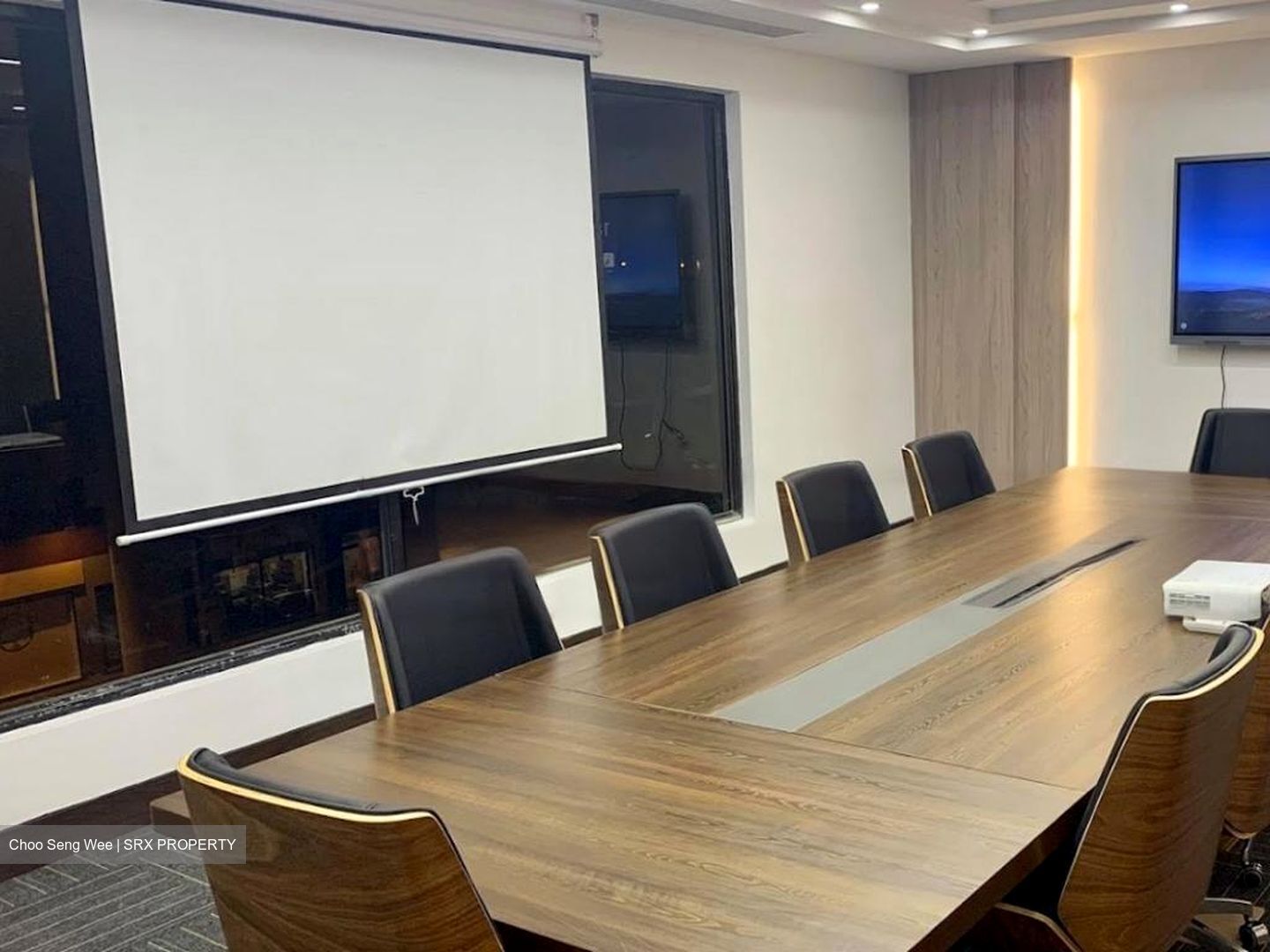 Upper Paya Lebar Road (D19), Office #459723181